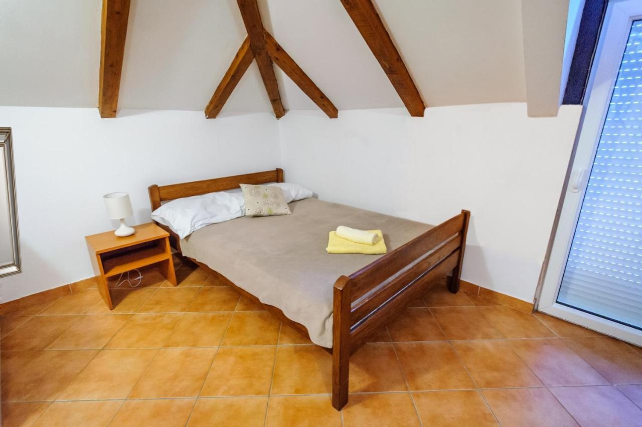 Apartments & Rooms Lucie Posedarje Extérieur photo